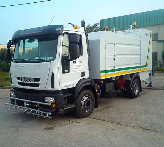 Container washing vehicles