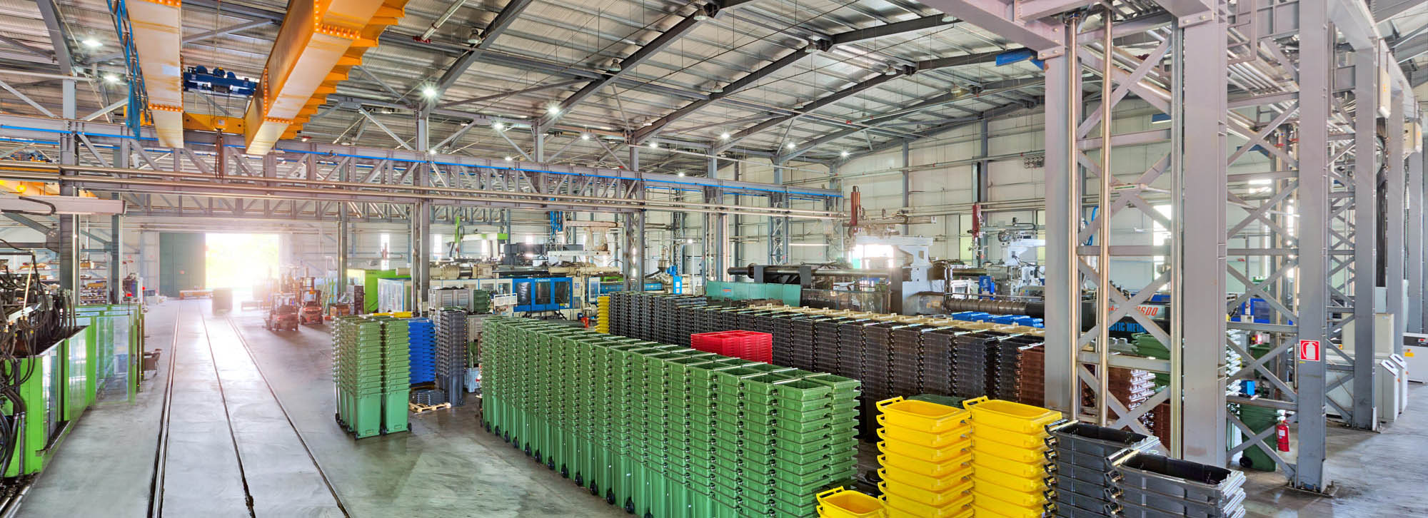 Helesi - Production factory and Worldwide Exporting Company of plastic waste bins and plastic products.